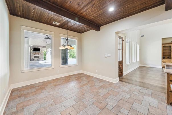 Empty room, Interior, Pendant Lights, Recessed Lighting, Wooden Beams, Wooden Ceilings