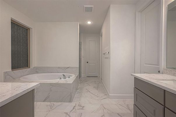 Bathroom, Interior, Marble, Recessed Lighting