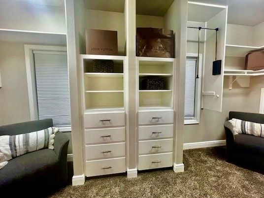 Interior, Walk-in Closets