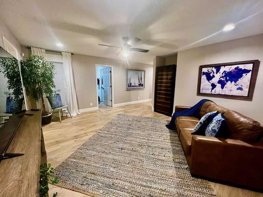 Interior, Living room, Recessed Lighting, Wood Texture Flooring