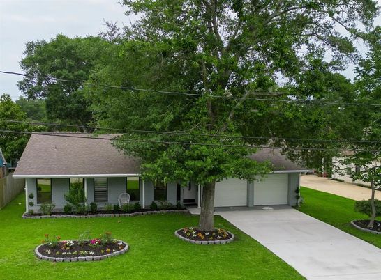 Attached, Backyard, Exterior, Facade, Ranch