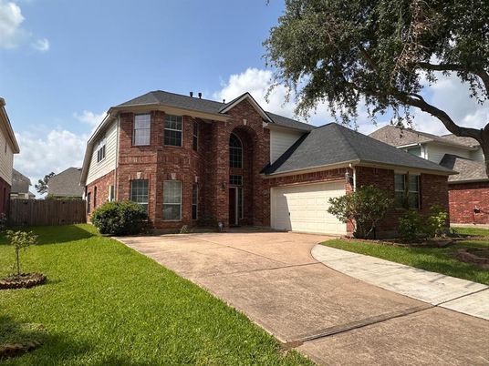 Attached, Exterior, Facade, Brick Facade, Brick Traditional
