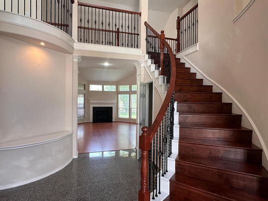Fireplace, Interior, Recessed Lighting