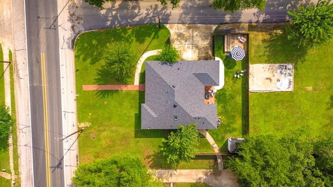 Exterior, Drone