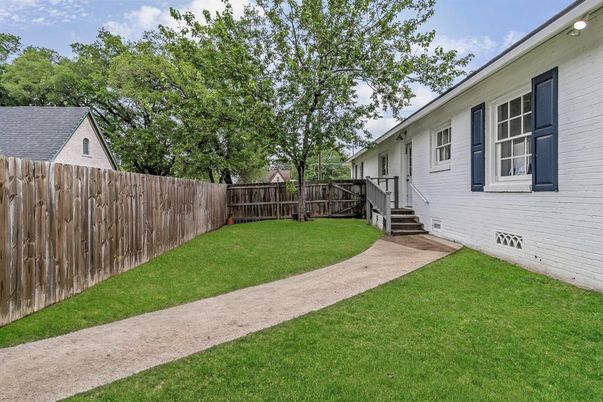 Backyard, Exterior