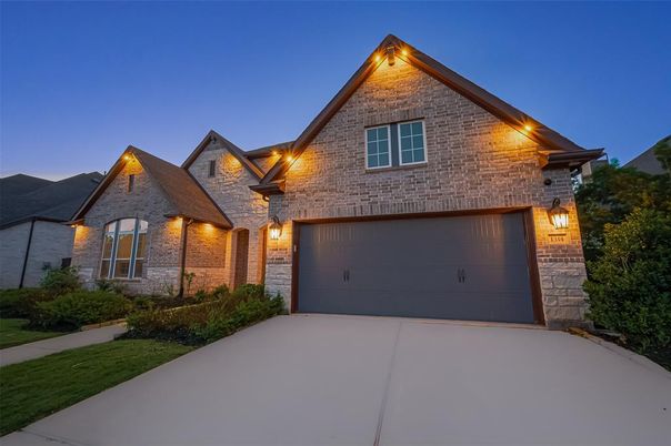 Attached, Exterior, Facade, Brick Facade, Brick Traditional