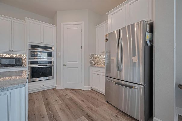 Interior, Kitchen, Stainless Steel Appliances, Wood Texture Flooring
