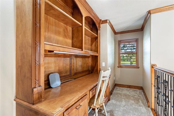 Home Office, Interior
