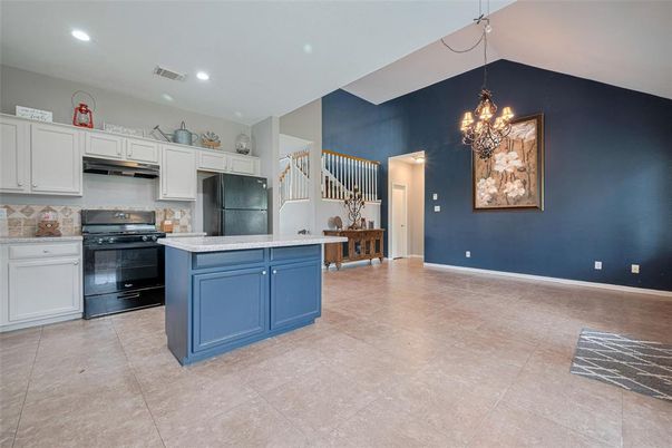 Chandelier, Interior, Kitchen, Pendant Lights, Recessed Lighting, Stainless Steel Appliances