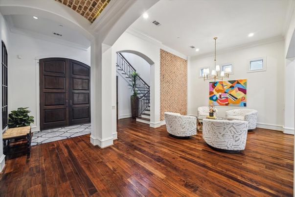 Chandelier, Interior, Recessed Lighting, Wood Texture Flooring