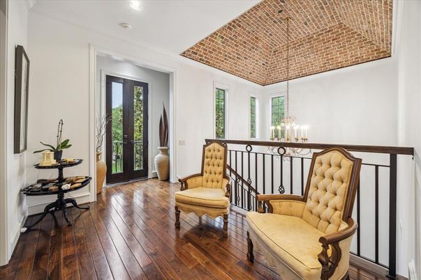 Chandelier, Interior, Recessed Lighting, Wood Texture Flooring