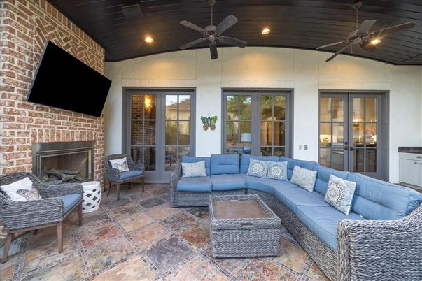 Exterior, Fireplace