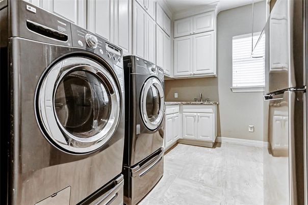 Interior, Washer
