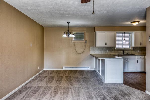 Interior, Kitchen, Pendant Lights, Wood Texture Flooring