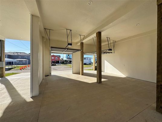 Garage, Interior