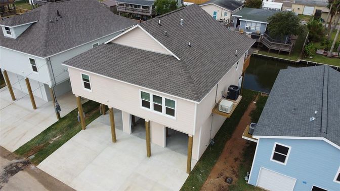 Exterior, Drone