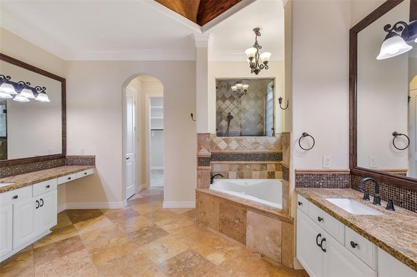 Bathroom, Dual Sink Vanities, Interior, Pendant Lights