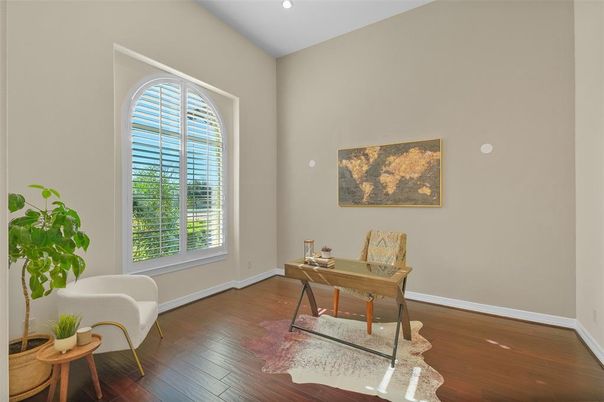 Home Office, Interior, Recessed Lighting, Wood Texture Flooring