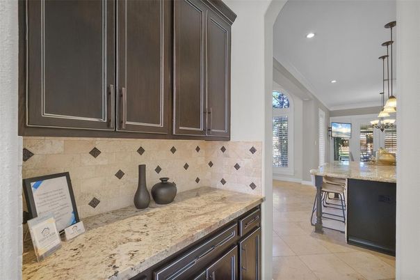 Dining room, Interior, Pendant Lights, Recessed Lighting