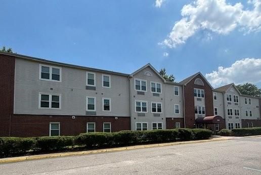Exterior, Facade, Brick Facade, Rowhouse