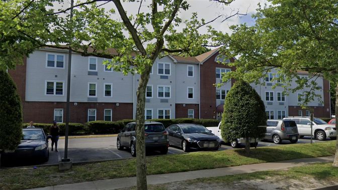 Exterior, Facade, Brick Facade, Rowhouse