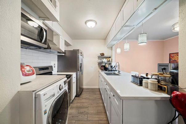 Interior, Kitchen, Wood Texture Flooring
