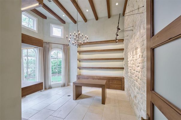 Chandelier, Interior, Pendant Lights, Recessed Lighting, Wooden Beams