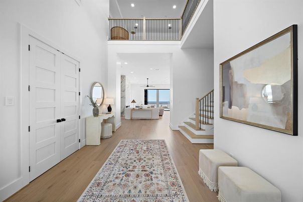 Interior, Pendant Lights, Recessed Lighting, Wood Texture Flooring