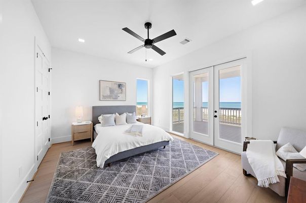 Bedroom, Interior, Recessed Lighting, Water, Wood Texture Flooring