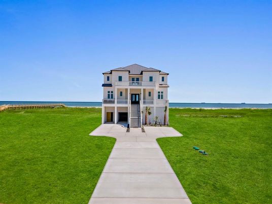 Backyard, Exterior, Water
