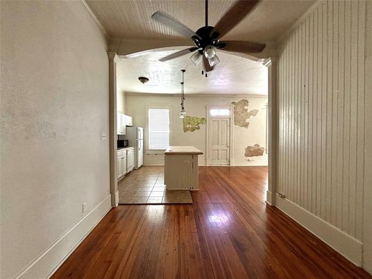 Empty room, Interior, Kitchen, Pendant Lights, Wood Texture Flooring