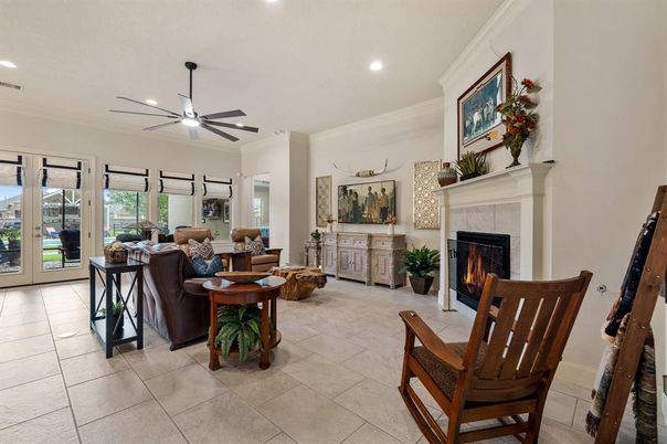 Fireplace, Interior, Living room, Recessed Lighting