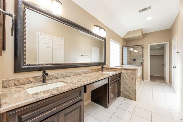 Bathroom, Dual Sink Vanities, Interior, Recessed Lighting