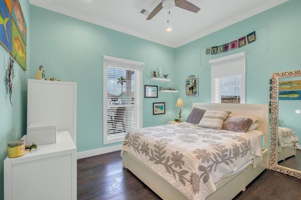 Bedroom, Interior, Recessed Lighting, Wood Texture Flooring