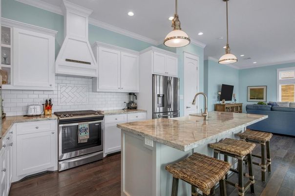 Interior, Kitchen, Living room, Pendant Lights, Recessed Lighting, Stainless Steel Appliances, Wood Texture Flooring