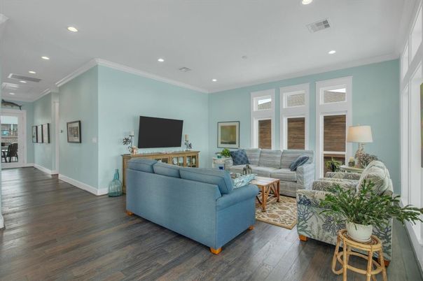 Interior, Living room, Recessed Lighting, Wood Texture Flooring