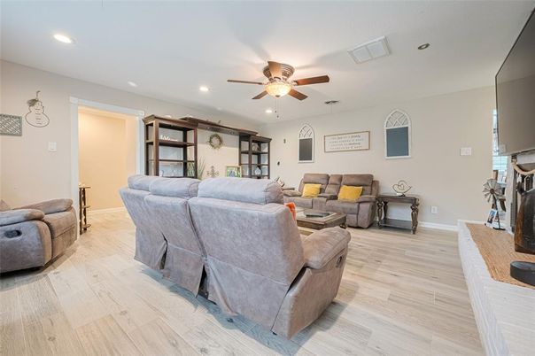 Interior, Living room, Recessed Lighting, Wood Texture Flooring
