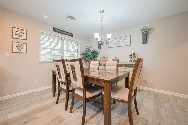 Chandelier, Dining room, Interior, Recessed Lighting, Wood Texture Flooring