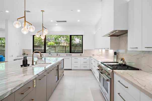 Interior, Kitchen, Pendant Lights, Recessed Lighting, Stainless Steel Appliances