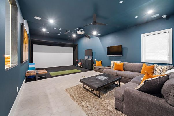 Interior, Living room, Projection Screen, Recessed Lighting, Theatre Room