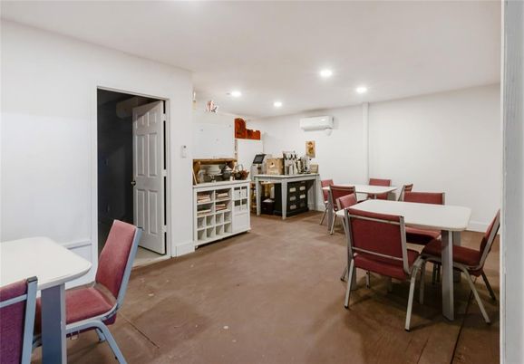 Dining room, Interior, Kitchen, Recessed Lighting
