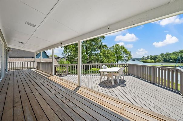 Exterior, Wood Texture Flooring