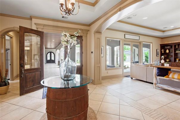 Chandelier, Interior, Living room, Recessed Lighting