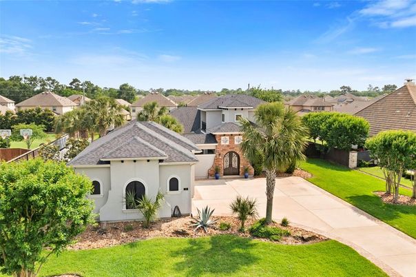 Backyard, Exterior, Facade, Mediterranean