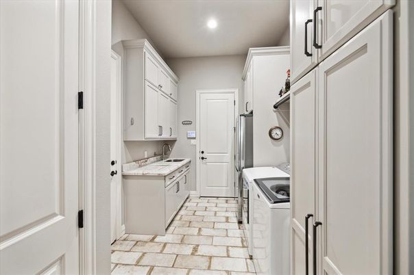 Interior, Recessed Lighting, Washer