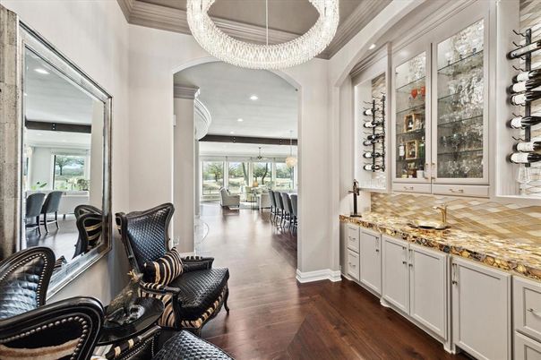 Chandelier, Dining room, Interior, Pendant Lights, Recessed Lighting, Wood Texture Flooring