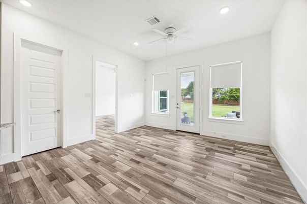 Empty room, Interior, Recessed Lighting, Wood Texture Flooring