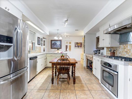 Dining room, Interior, Kitchen, Stainless Steel Appliances