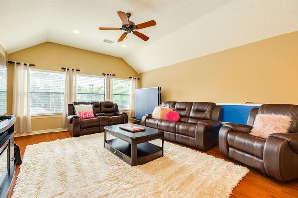 Interior, Living room, Recessed Lighting, Wood Texture Flooring