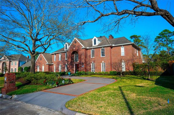 Exterior, Facade, Brick Facade, French Provincial